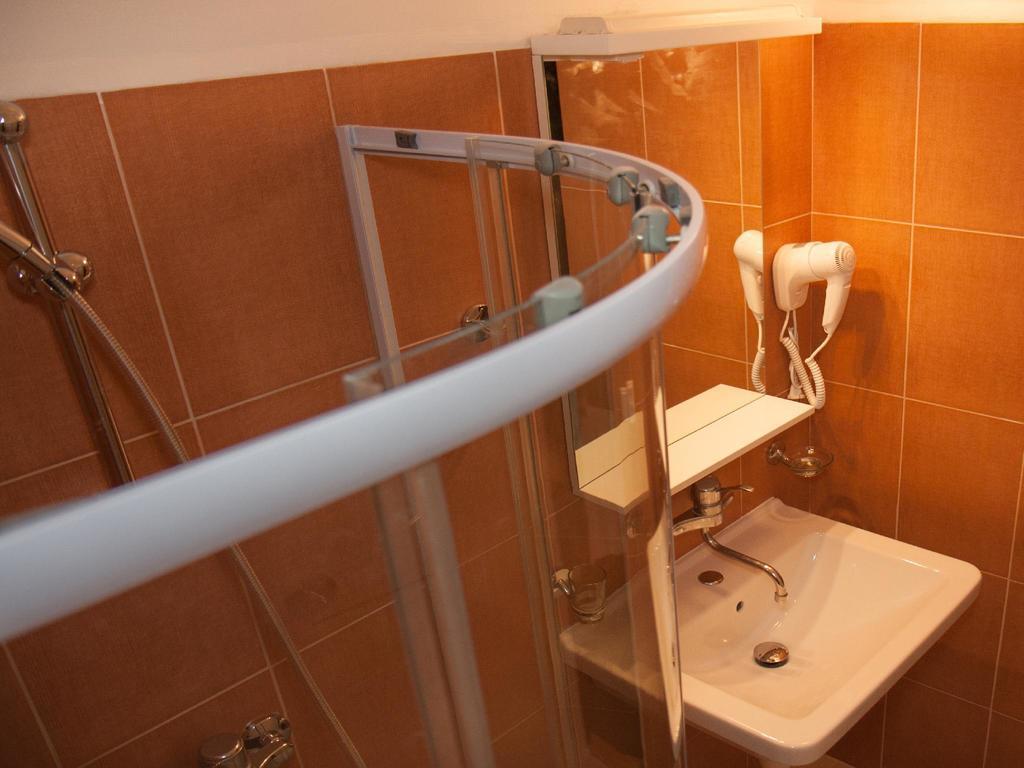 Hotel & Hostel Florian Πράγα Εξωτερικό φωτογραφία